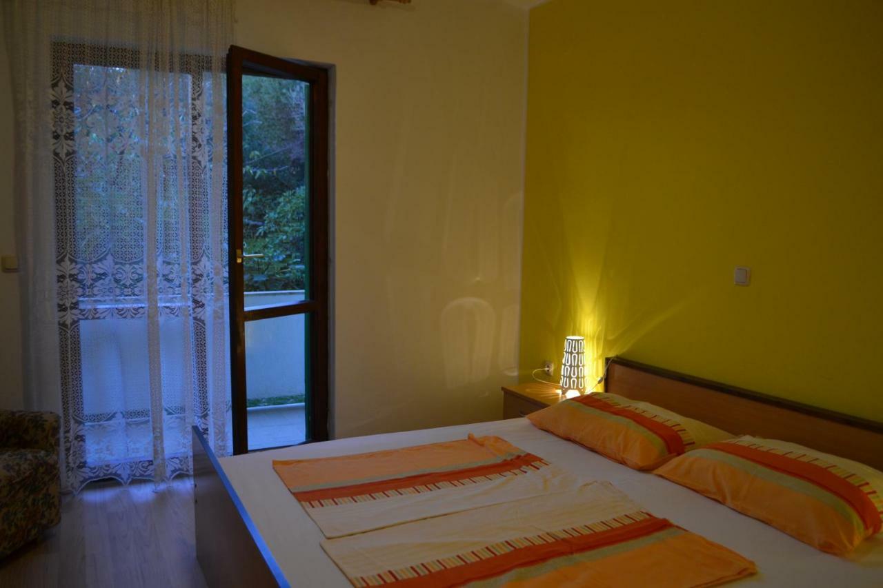 House Niva *
