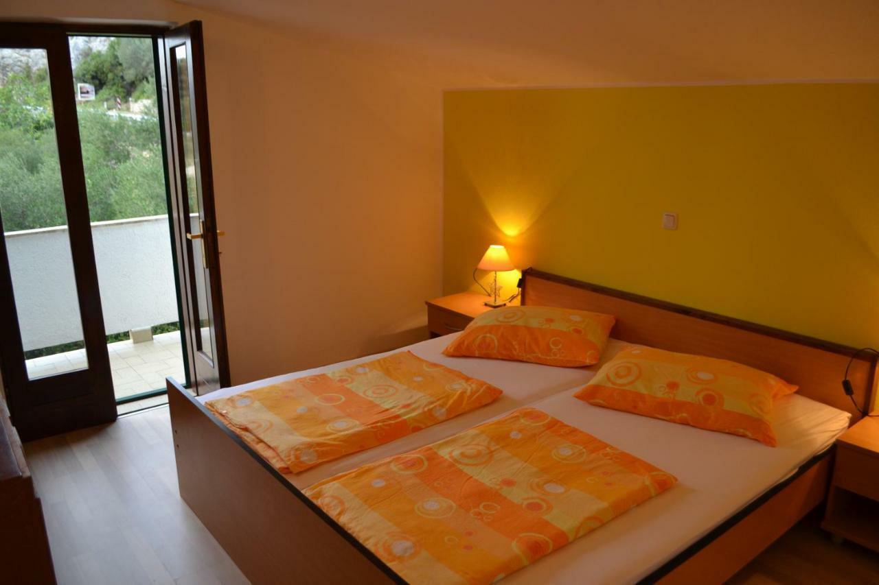 House Niva *
